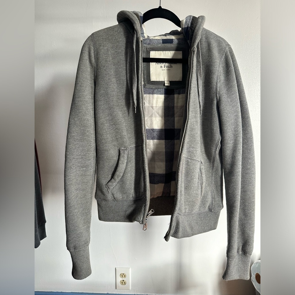 Abercrombie sweater